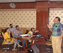 Dr Vishal Singh, SIHFW addresses the participants